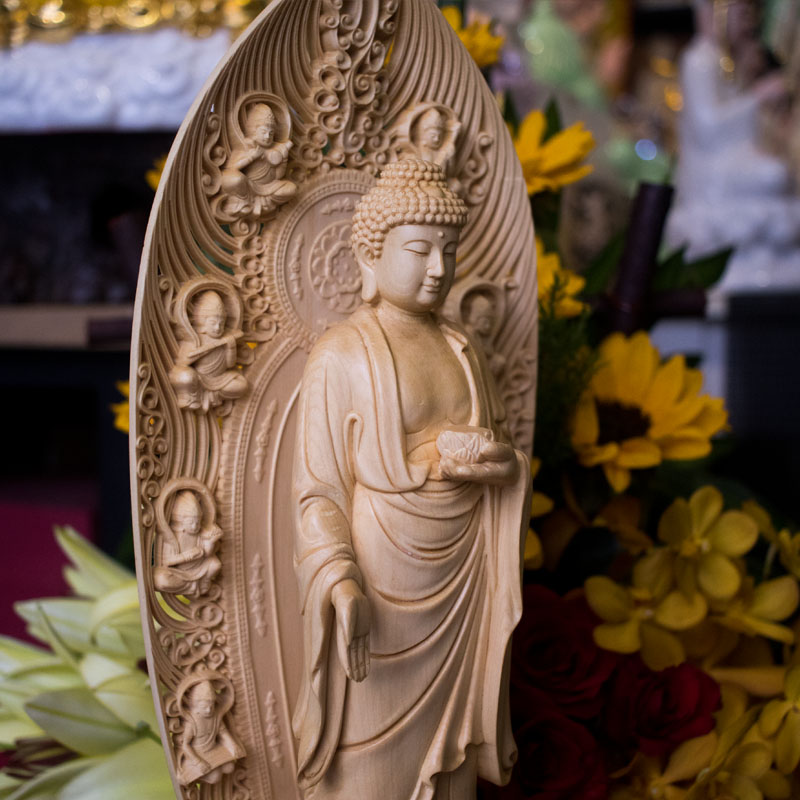 Tượng Phật A Di Đà Bằng Gỗ