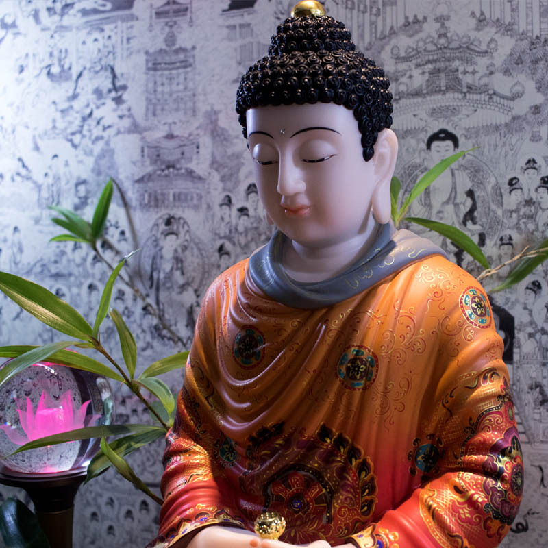 Tượng Phật A Di Đà bột đá Đài Loan áo vẽ gấm