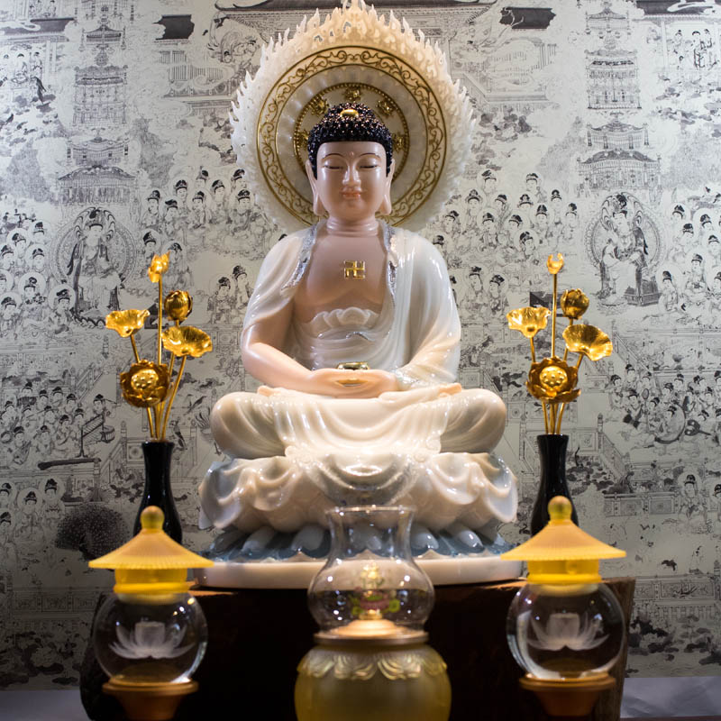 Phật thích ca ngồi có hào quang
