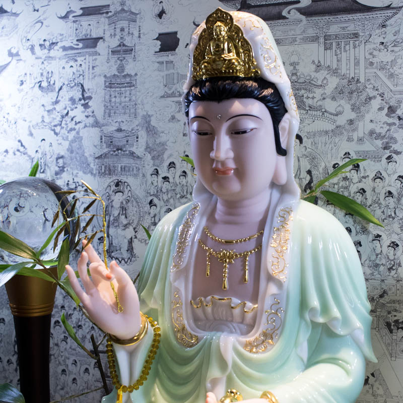 Tượng Phật Bà Quan Âm Đẹp Bằng Bột Đá Xanh Ngọc