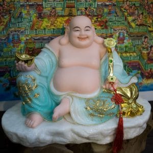 Tượng Phật Di Lặc ngồi bao tải cầm gậy như ý cao 35cm