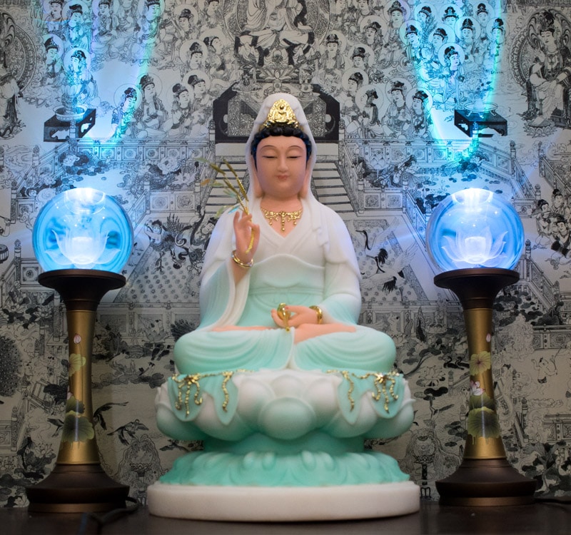 Phật Bà Quan Âm xanh ngọc đẹp