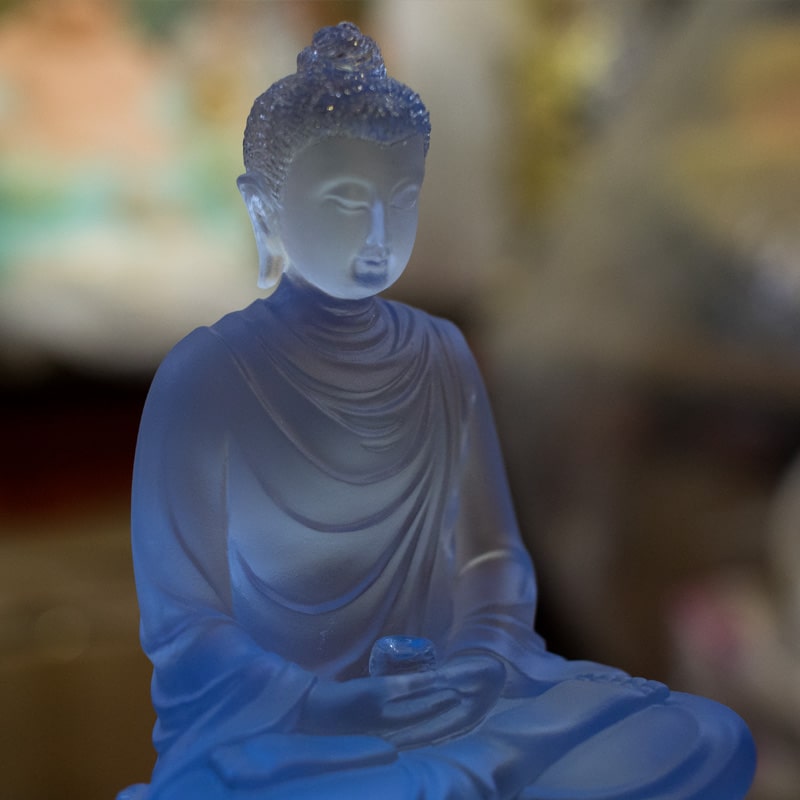 Tượng Phật Thích Ca để xe hơi màu xanh dep