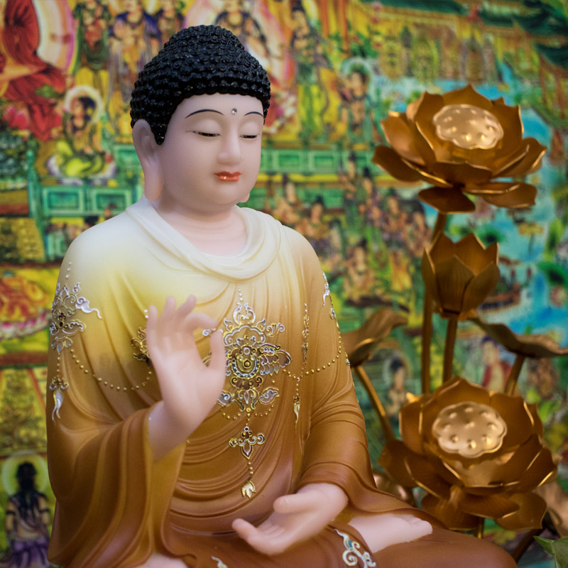 Phật Thích Ca thủ ấn đẹp