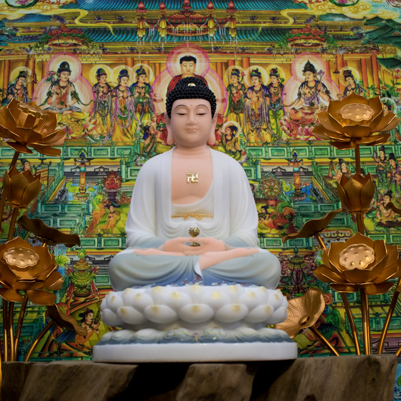 Tượng A Di Đà Phật Đài Loan đá khoáng hoa văn màu phớt xanh 48cm