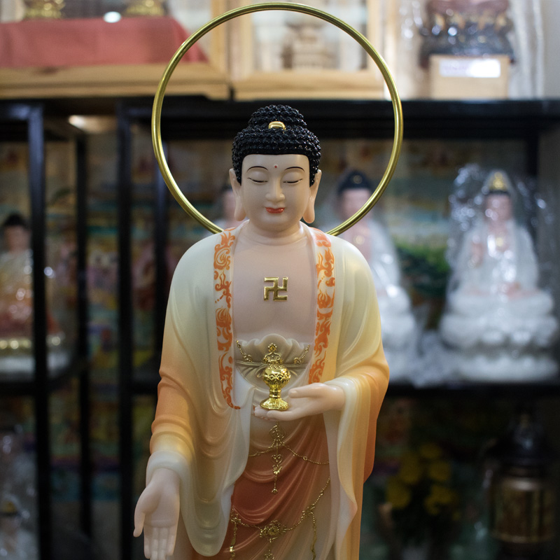 Tượng Phật A Di Đà đứng vẽ màu