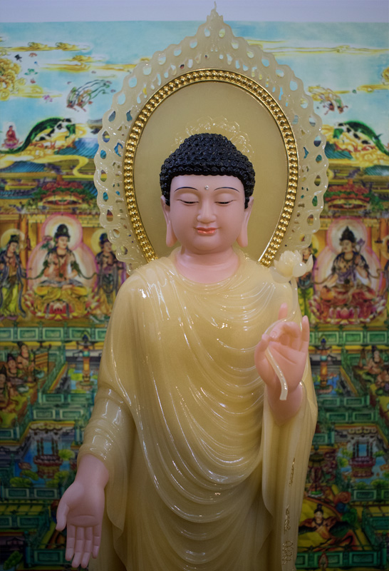 Tượng Phật A Di Đà Đứng